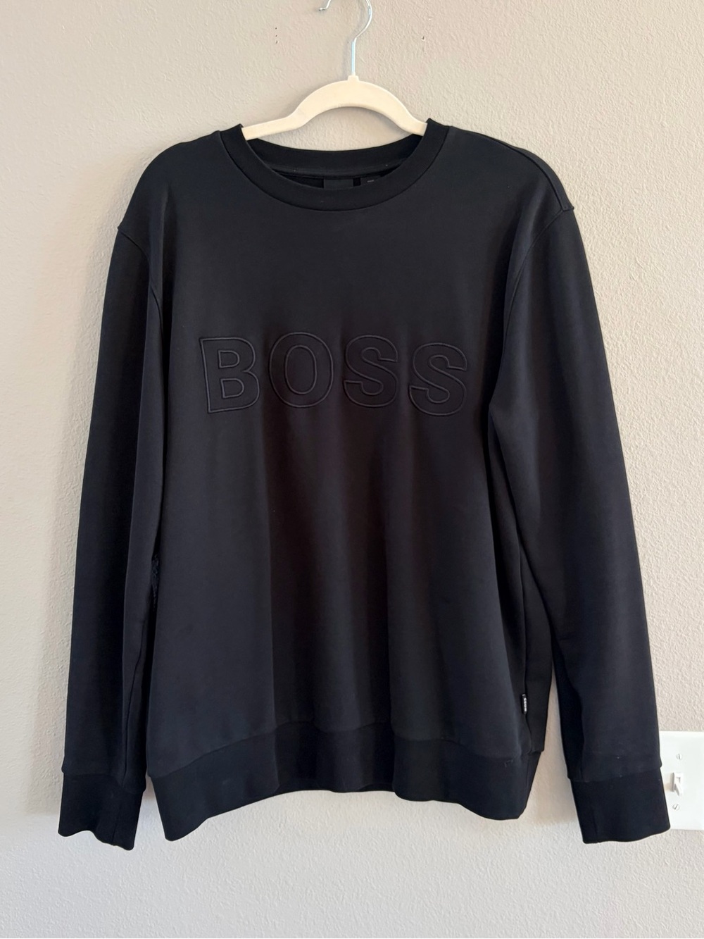 Hugo Boss Black Embossed Logo Crewneck Sweatshirt Large